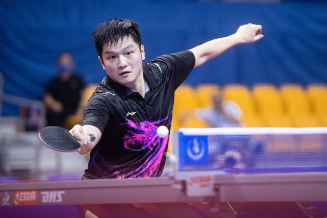 贺希宁仅10中2&三分6中1拿7分 沈梓捷6中1仅拿3分CBA常规赛，深圳93-120不敌广东。